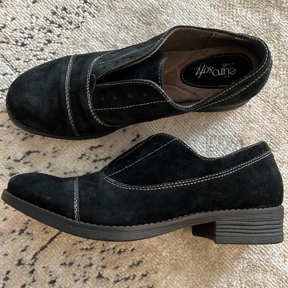 Euro soft by Sofft suede slip on casual loafers
